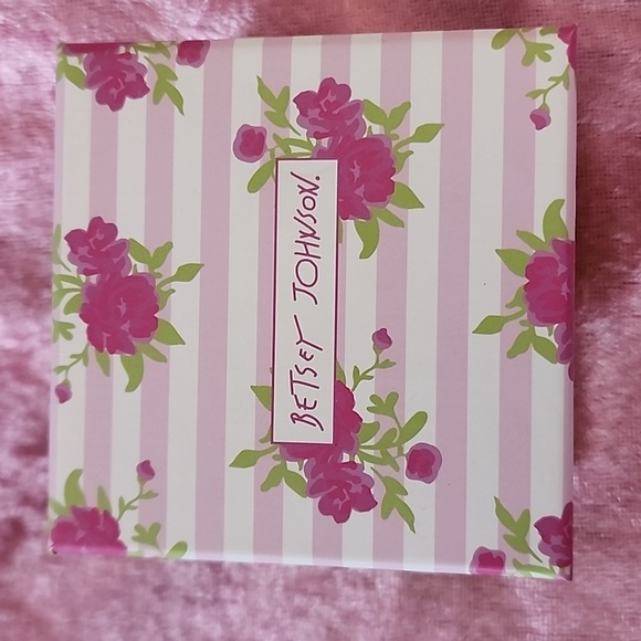 ✨️🐻‍❄️🐻NWT BETSEY JOHNSON BEAR 🐻‍❄️✨️EARRINGS / MATCHING NECKLACE✨️🐻‍❄️🐻 - Picture 11 of 11